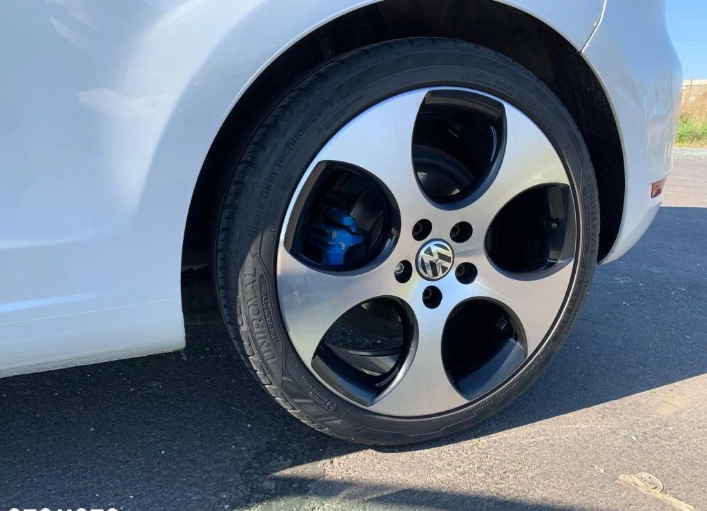 Volkswagen Golf cena 30000 przebieg: 327000, rok produkcji 2011 z Ełk małe 154
